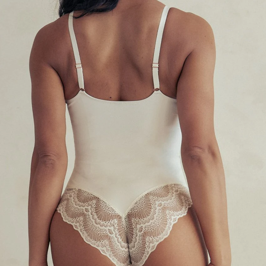 Sculpting Lace Shapewear Bodysuit