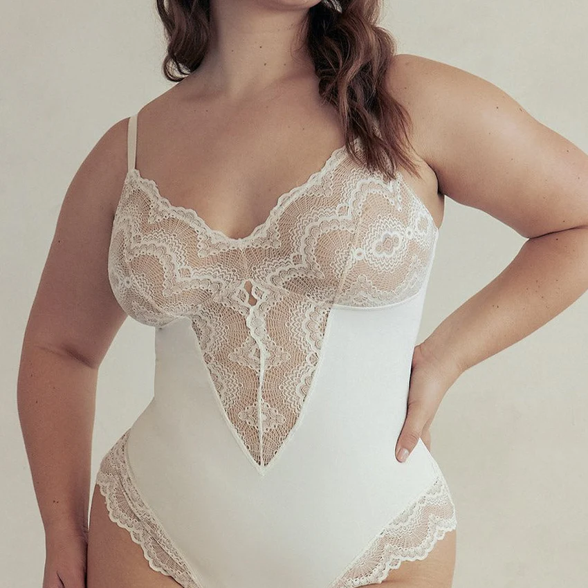 Sculpting Lace Shapewear Bodysuit